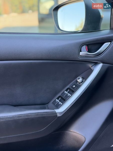 Позашляховик / Кросовер Mazda CX-5 2015 в Рівному