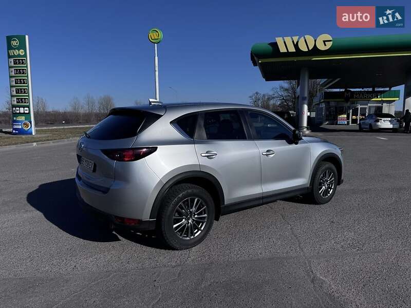 Позашляховик / Кросовер Mazda CX-5 2017 в Золотоноші