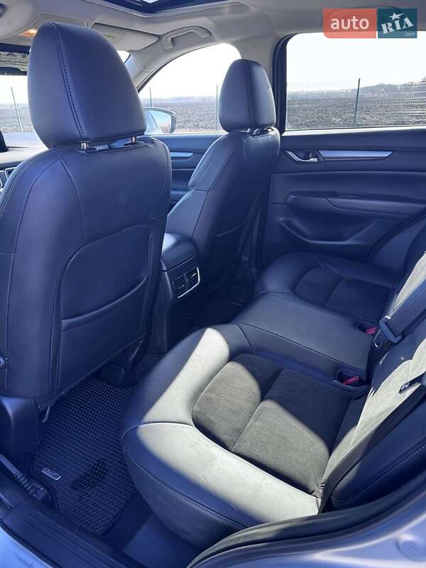 Позашляховик / Кросовер Mazda CX-5 2017 в Золотоноші