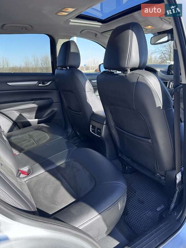 Позашляховик / Кросовер Mazda CX-5 2017 в Золотоноші