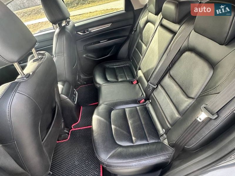 Внедорожник / Кроссовер Mazda CX-5 2017 в Ковеле