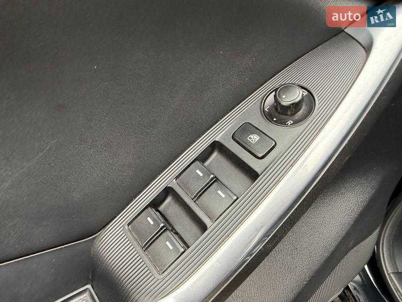 Внедорожник / Кроссовер Mazda CX-5 2013 в Киеве