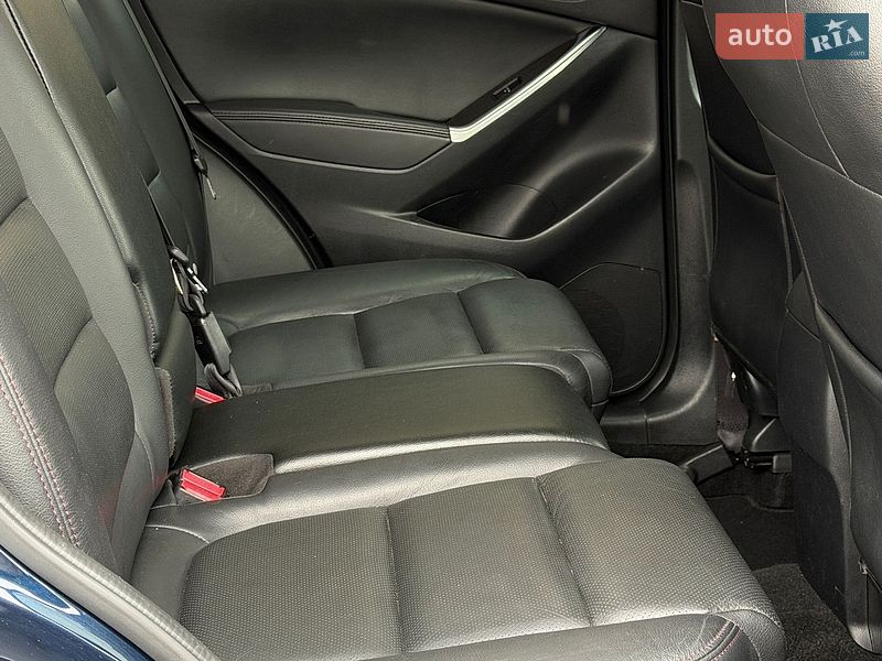 Внедорожник / Кроссовер Mazda CX-5 2016 в Стрые
