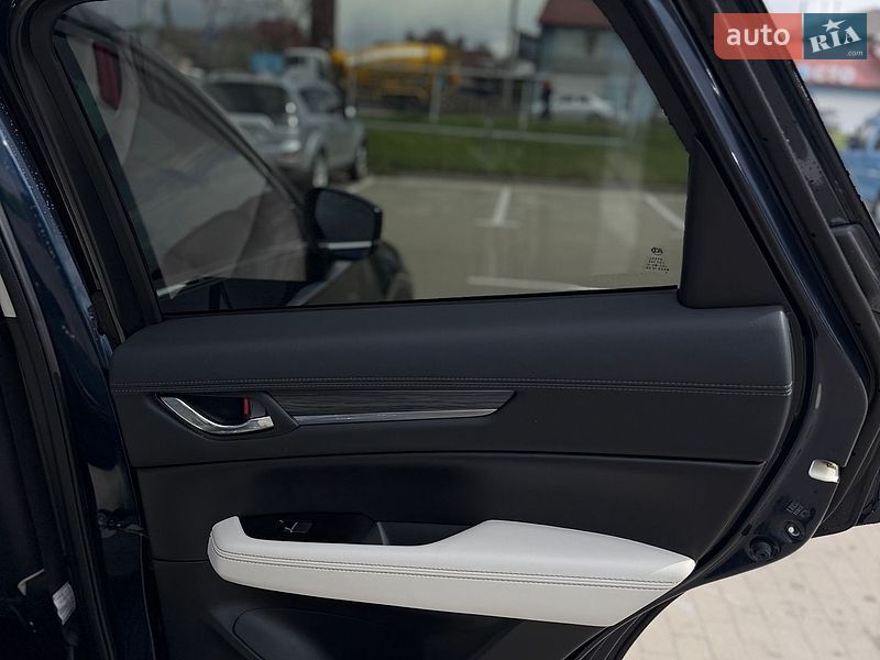 Внедорожник / Кроссовер Mazda CX-5 2017 в Киеве