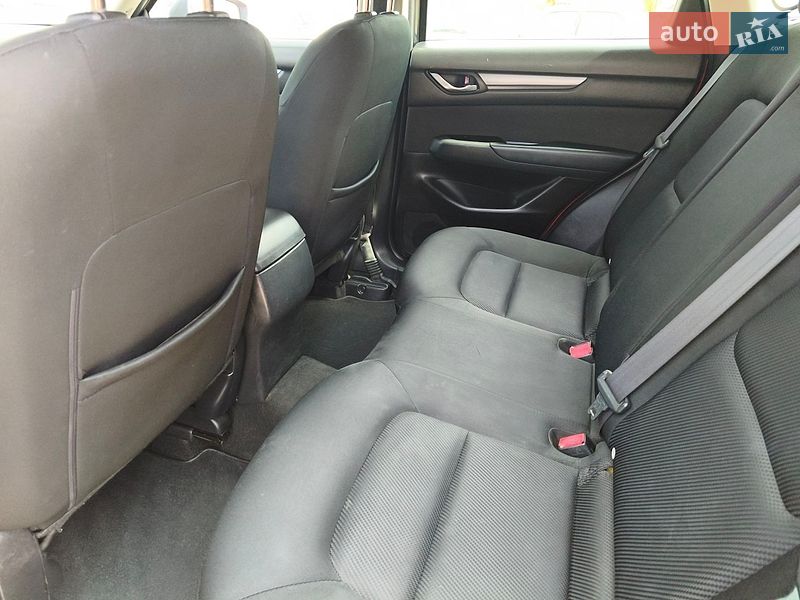 Внедорожник / Кроссовер Mazda CX-5 2017 в Кривом Роге