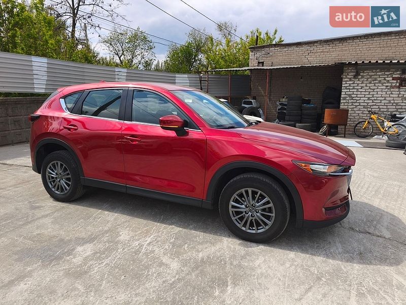 Внедорожник / Кроссовер Mazda CX-5 2017 в Кривом Роге