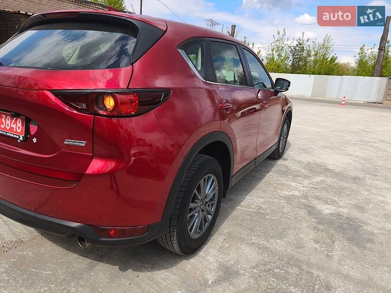 Внедорожник / Кроссовер Mazda CX-5 2017 в Кривом Роге