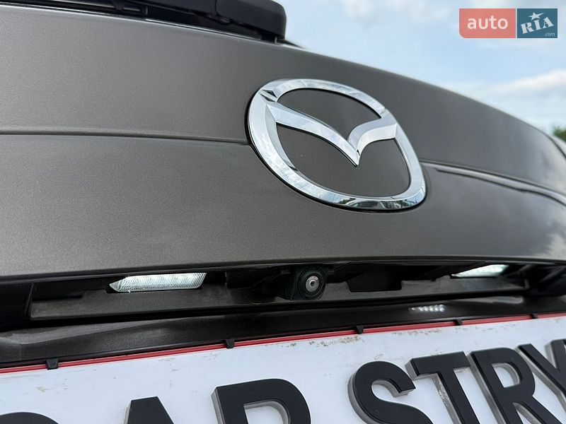 Внедорожник / Кроссовер Mazda CX-5 2016 в Стрые