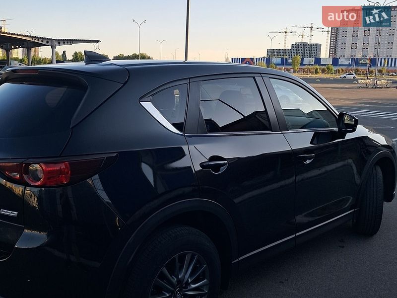 Внедорожник / Кроссовер Mazda CX-5 2017 в Киеве
