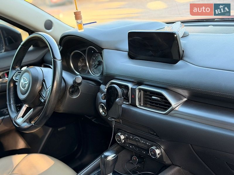 Внедорожник / Кроссовер Mazda CX-5 2018 в Староконстантинове