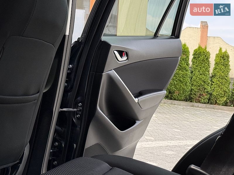 Внедорожник / Кроссовер Mazda CX-5 2015 в Дрогобыче