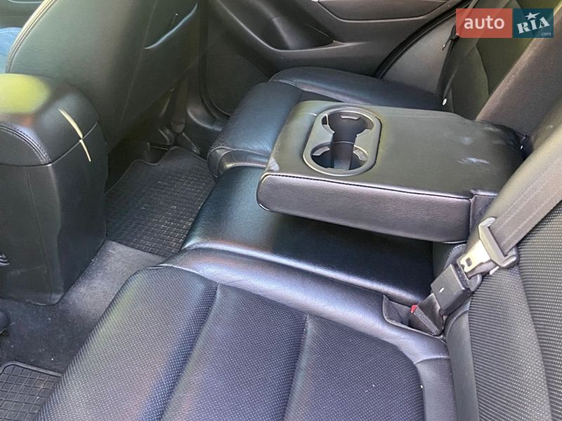 Внедорожник / Кроссовер Mazda CX-5 2017 в Каменском