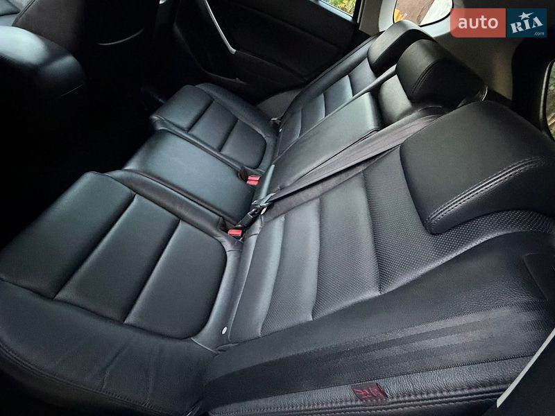 Внедорожник / Кроссовер Mazda CX-5 2016 в Черновцах