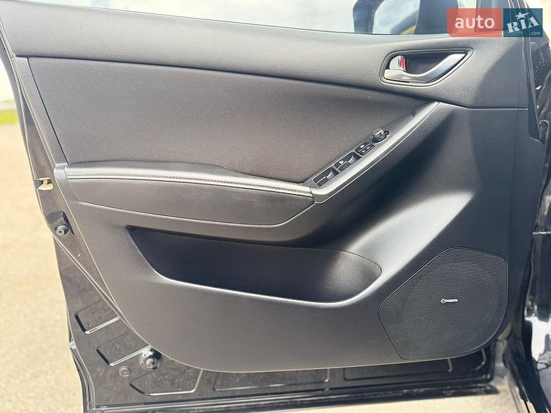 Позашляховик / Кросовер Mazda CX-5 2016 в Дніпрі