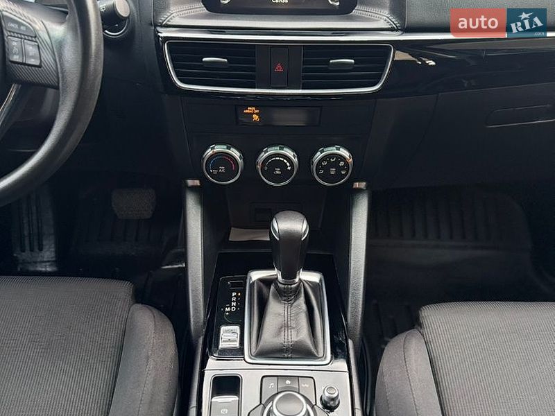 Позашляховик / Кросовер Mazda CX-5 2016 в Дніпрі