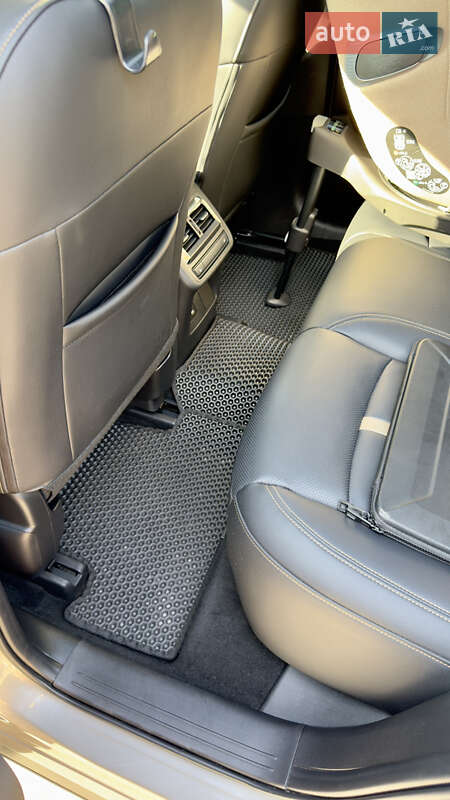 Внедорожник / Кроссовер Mazda CX-60 2023 в Киеве фото 15 Внедорожник / Кроссовер Mazda CX-60 2023 в Киеве