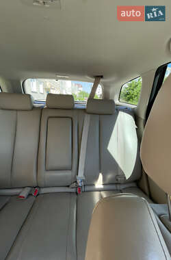 Универсал Mazda CX-7 2010 в 