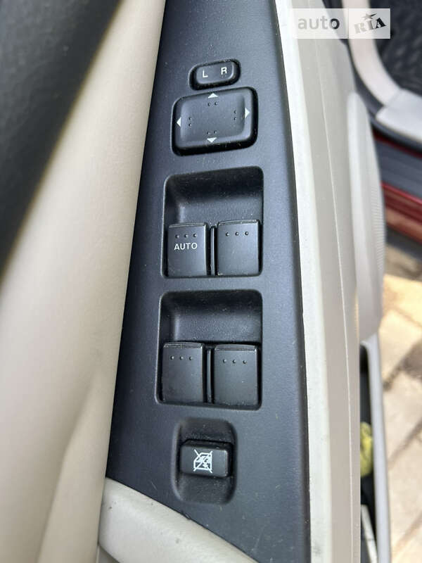 Позашляховик / Кросовер Mazda CX-7 2011 в Києві