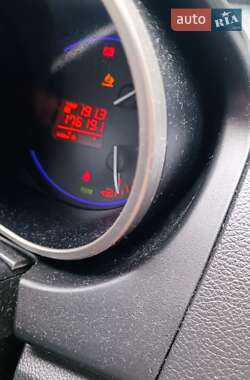 Позашляховик / Кросовер Mazda CX-7 2010 в 