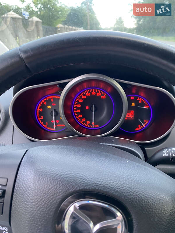 Позашляховик / Кросовер Mazda CX-7 2011 в Чернівцях