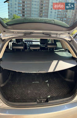 Внедорожник / Кроссовер Mazda CX-7 2011 в 