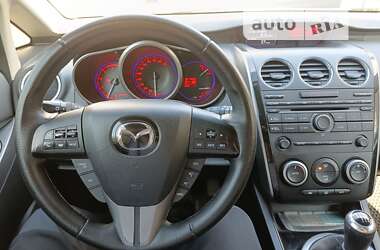 Позашляховик / Кросовер Mazda CX-7 2011 в 