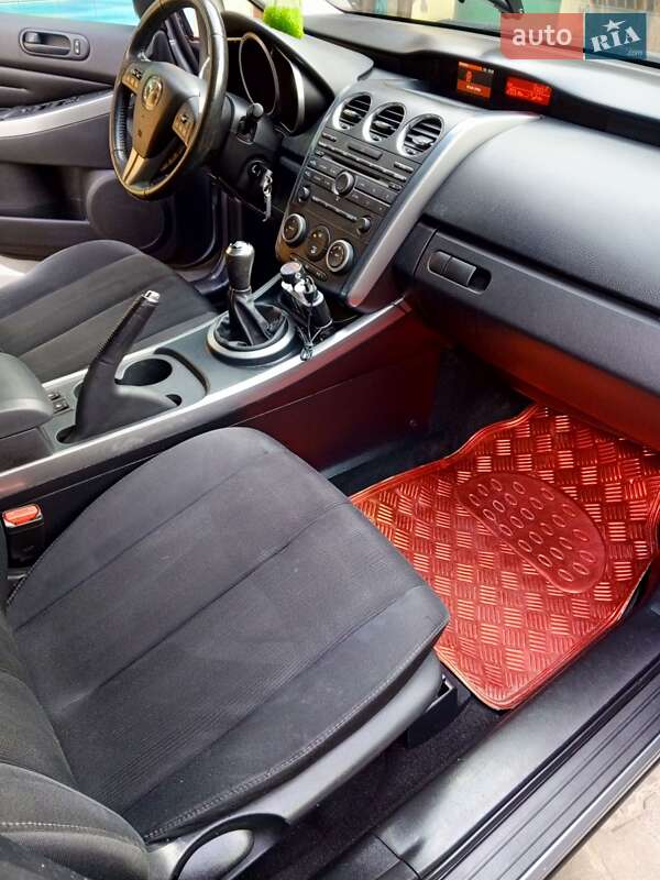 Позашляховик / Кросовер Mazda CX-7 2010 в Здолбуніві