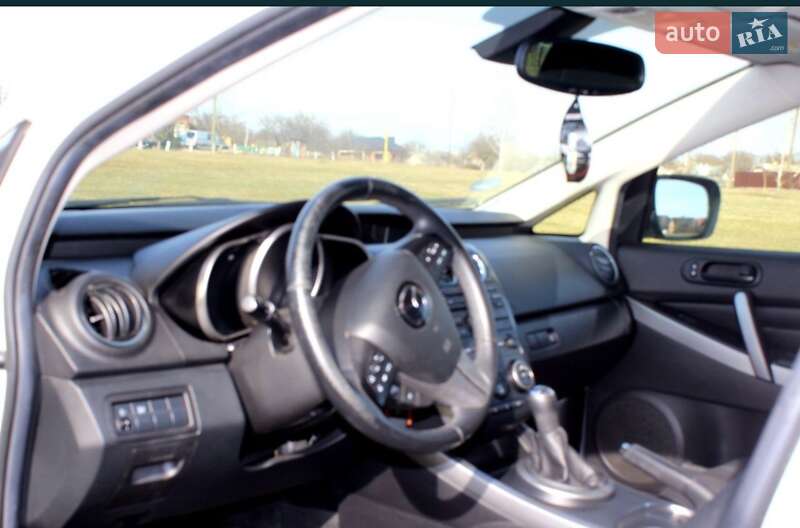 Позашляховик / Кросовер Mazda CX-7 2011 в Чернівцях