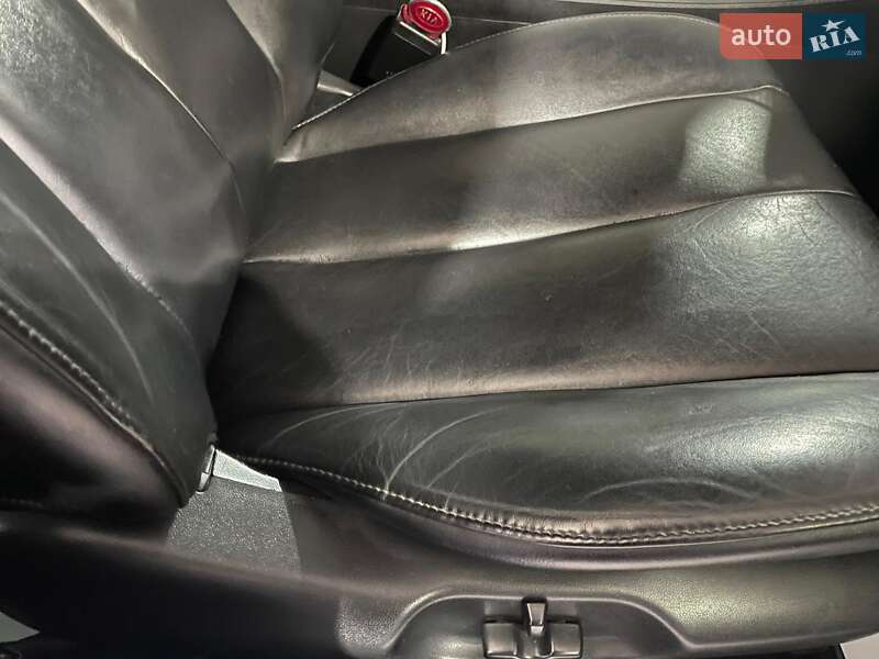 Позашляховик / Кросовер Mazda CX-7 2010 в Косові