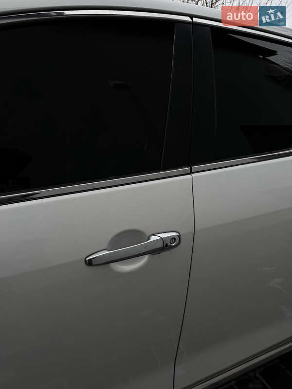 Внедорожник / Кроссовер Mazda CX-7 2010 в Киеве