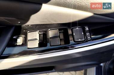 Позашляховик / Кросовер Mazda CX-7 2010 в 