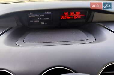 Позашляховик / Кросовер Mazda CX-7 2010 в 