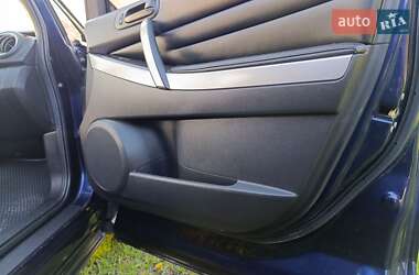 Позашляховик / Кросовер Mazda CX-7 2010 в 