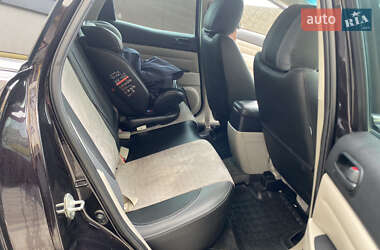 Позашляховик / Кросовер Mazda CX-7 2010 в 