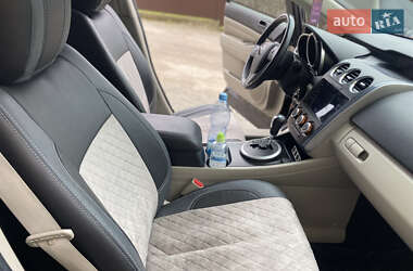 Позашляховик / Кросовер Mazda CX-7 2010 в 