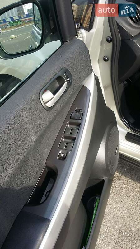 Позашляховик / Кросовер Mazda CX-7 2007 в Києві