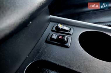 Позашляховик / Кросовер Mazda CX-7 2010 в 