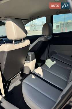 Внедорожник / Кроссовер Mazda CX-7 2007 в 
