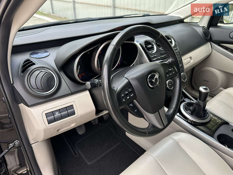 Внедорожник / Кроссовер Mazda CX-7 2011 в Луцке