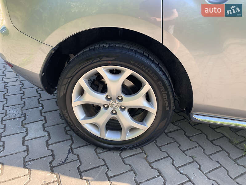 Позашляховик / Кросовер Mazda CX-7 2011 в Чернівцях
