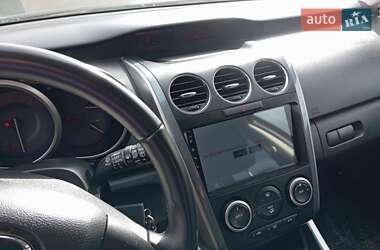 Внедорожник / Кроссовер Mazda CX-7 2009 в 