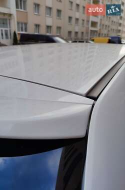 Внедорожник / Кроссовер Mazda CX-7 2010 в 