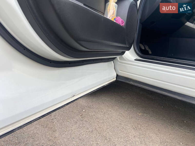Позашляховик / Кросовер Mazda CX-7 2011 в Бучі