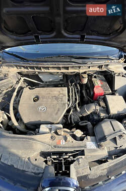 Позашляховик / Кросовер Mazda CX-7 2010 в 