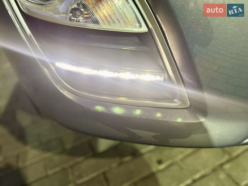 Позашляховик / Кросовер Mazda CX-7 2010 в Києві