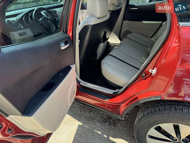 Позашляховик / Кросовер Mazda CX-7 2006 в Києві