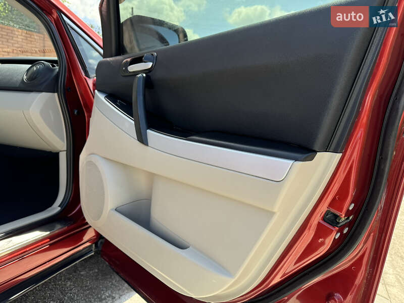 Позашляховик / Кросовер Mazda CX-7 2006 в Києві