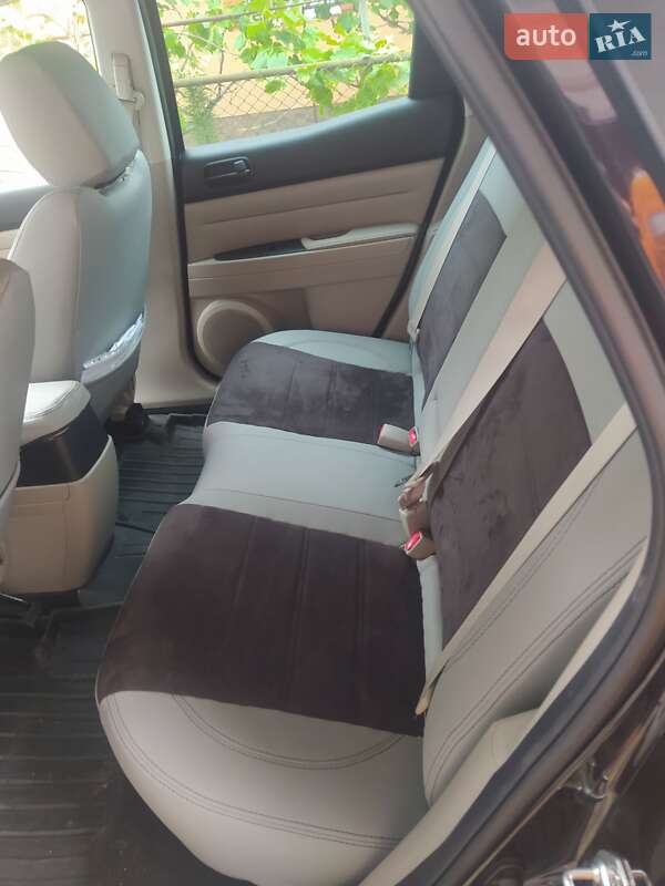 Позашляховик / Кросовер Mazda CX-7 2010 в Івано-Франківську