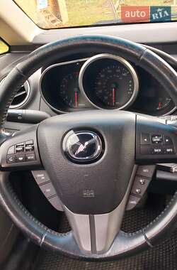 Позашляховик / Кросовер Mazda CX-7 2011 в 