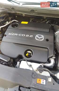 Позашляховик / Кросовер Mazda CX-7 2010 в 